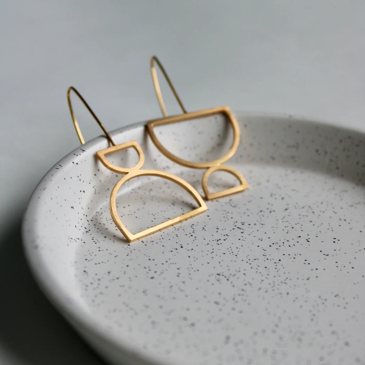 Arc Odd Drop Earrings - Gold